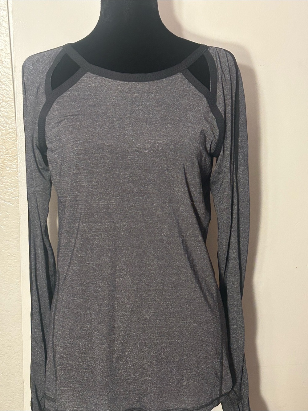 LULULEMON GREY LONG SLEEVE